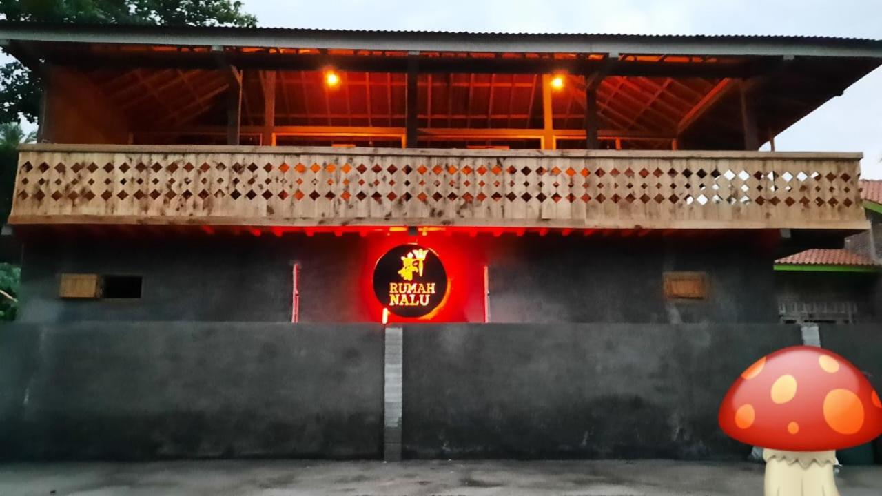 Rumah Nalu Surf Camp Krui Exterior photo